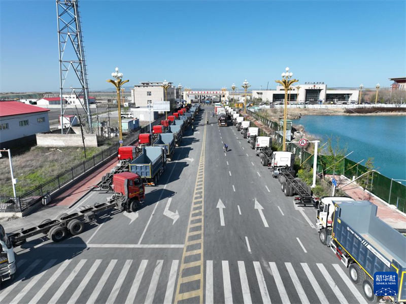 Το διασυνοριακ? εμπ?ριο Κ?να?-Καζακστ?ν ακμ?ζει