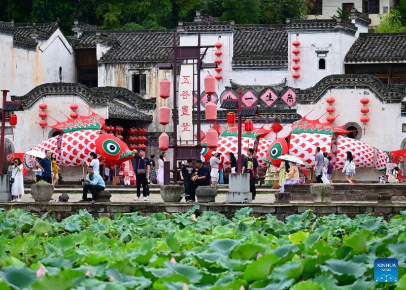 Η ?υλη πολιτιστικ? κληρονομι? τροφοδοτε? την α?ξηση του καλοκαιρινο? τουρισμο? στην επαρχ?α Ανχου?ι τη? Κ?να?