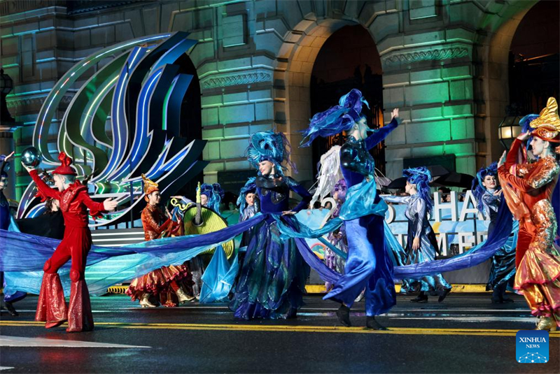 Παρ?λαση αρμ?των κατ? την τελετ? ?ναρξη? του 36ου Φεστιβ?λ Τουρισμο? τη? Σαγκ?η? πραγματοποι?θηκε στη Σαγκ?η