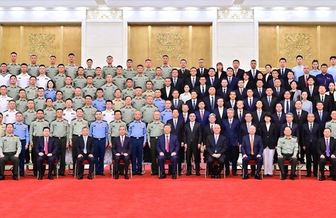 Σι Τζινπ?νγκ: Οι εορτασμο? τη? Ημ?ρα? Ν?κη? στην Κ?να ενισχ?ουν την εμπιστοσ?νη στην προ?θηση τη? εθνικ?? αναζωογ?νηση?