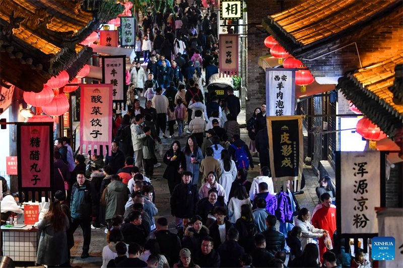 Ο τουρισμ?? αναψυχ?? ανθε? στην αρχα?α π?λη Σιντζ?ου