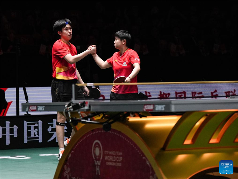 Η Κ?να κερδ?ζει τον τρ?το συνεχ?μενο τ?τλο στο Παγκ?σμιο Κ?πελλο Μικτ?ν Ομ?δων τη? ITTF