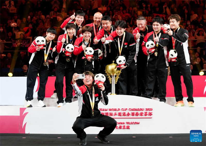 Η Κ?να κερδ?ζει τον τρ?το συνεχ?μενο τ?τλο στο Παγκ?σμιο Κ?πελλο Μικτ?ν Ομ?δων τη? ITTF